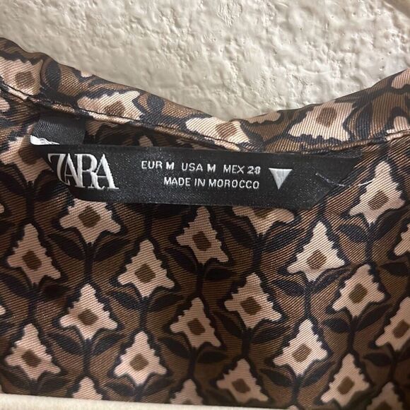 ✨ZARA PRINTED SZ MEDIUM SHIRT WITH PIPING✨ - Picture 7 of 7